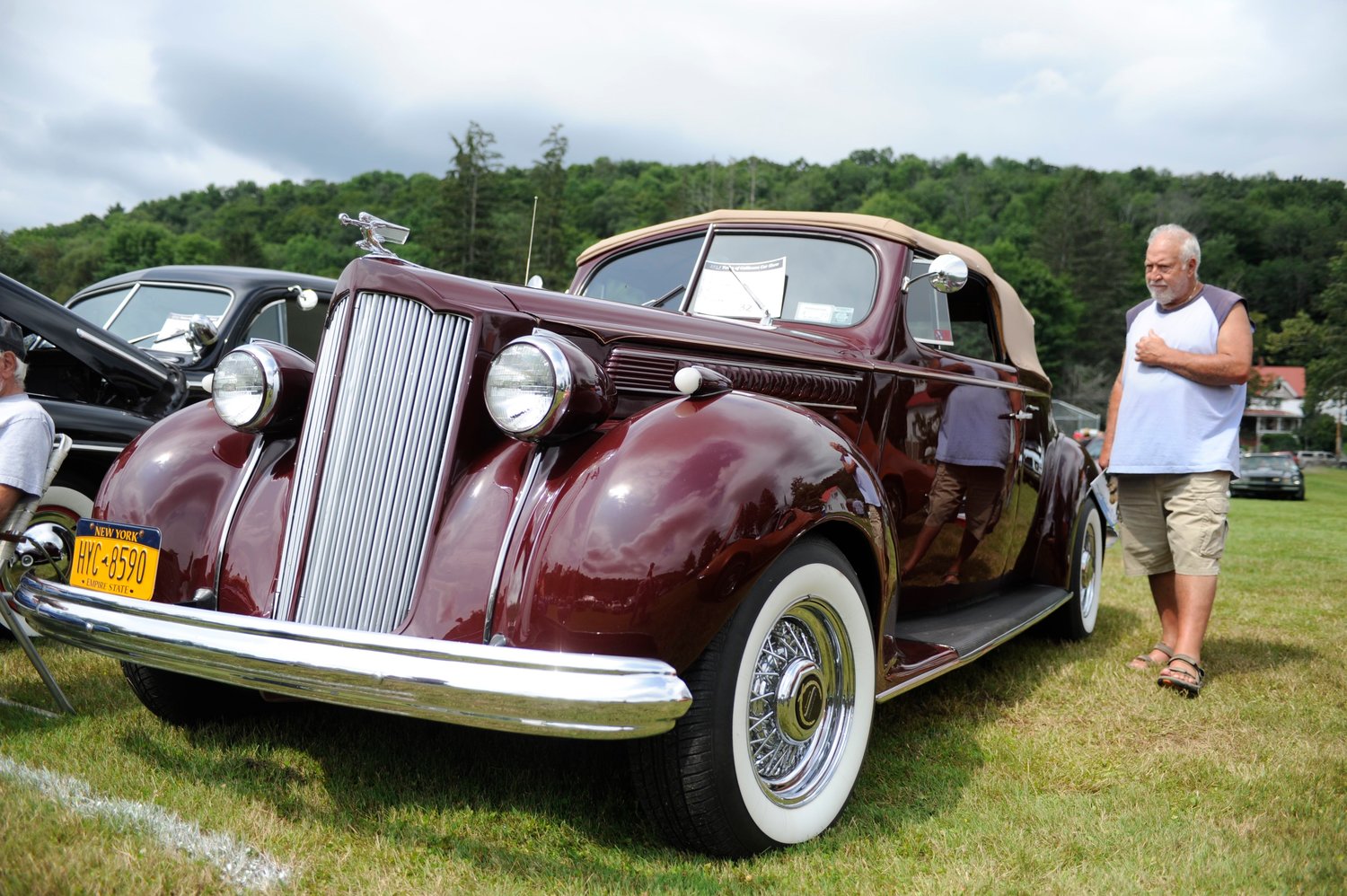 Cherry ride. Don Cartright’s 1939 Pontiac 120 convertible coupe was a real crowd pleaser...
